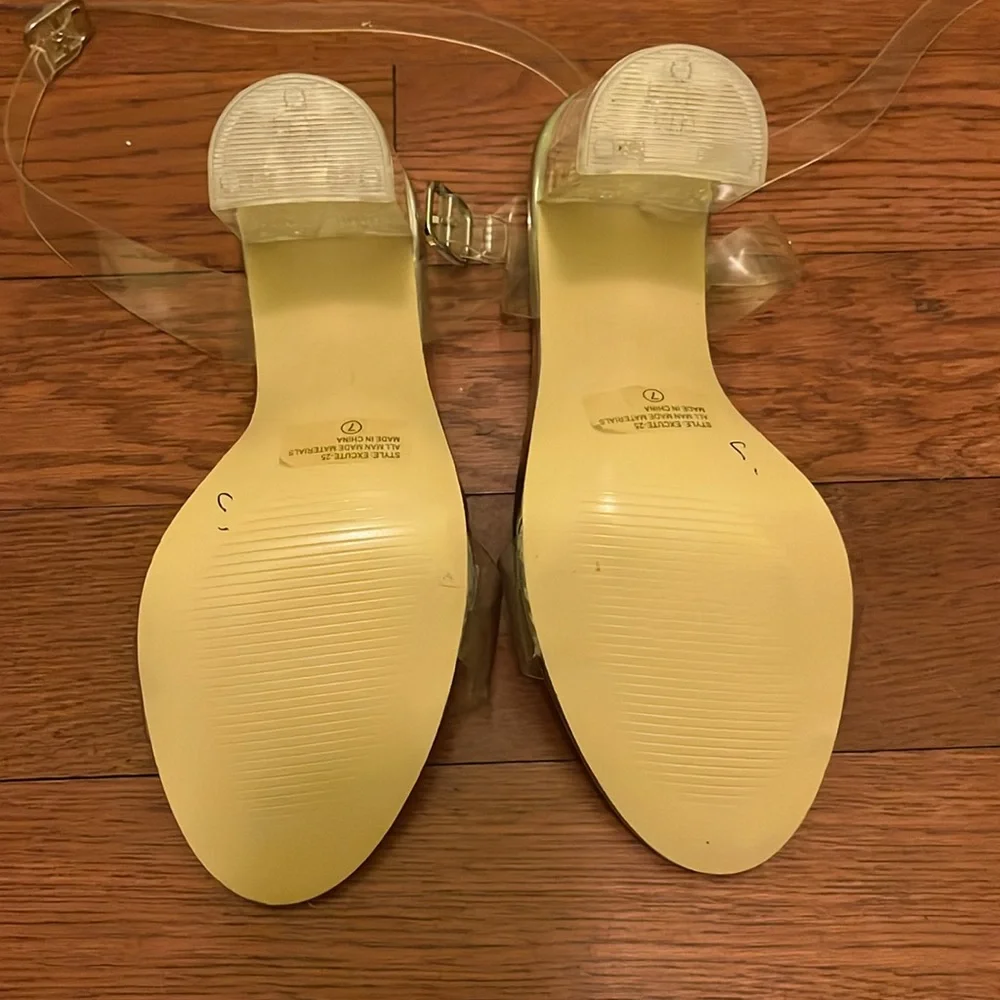 Silver heels with transparent strap | size: 7 - Picture 3 of 3